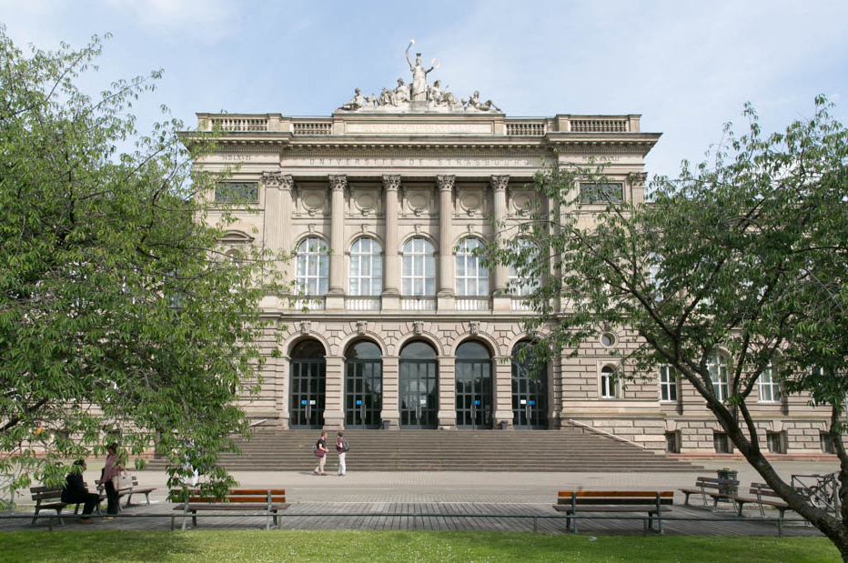 Recent photo of the Palais Universitaire.